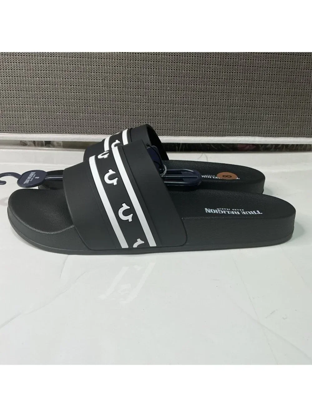 True Religion Men's Size 8 Style TR-Snoop -S Black & White Logo Slide Sandals